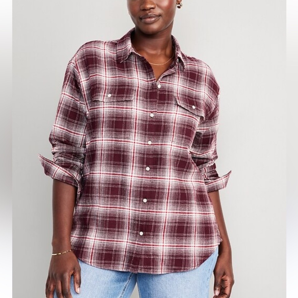 EUC Old Navy maroon and White Plaid Boyfriend flannel size XS